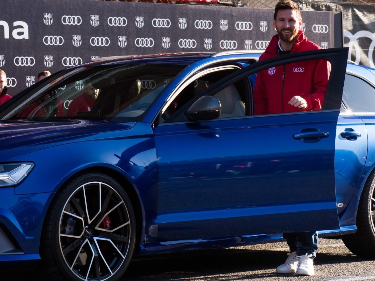 Messi Lexus A Incrível Coleção de Carros de Luxo de Lionel Messi | V&C