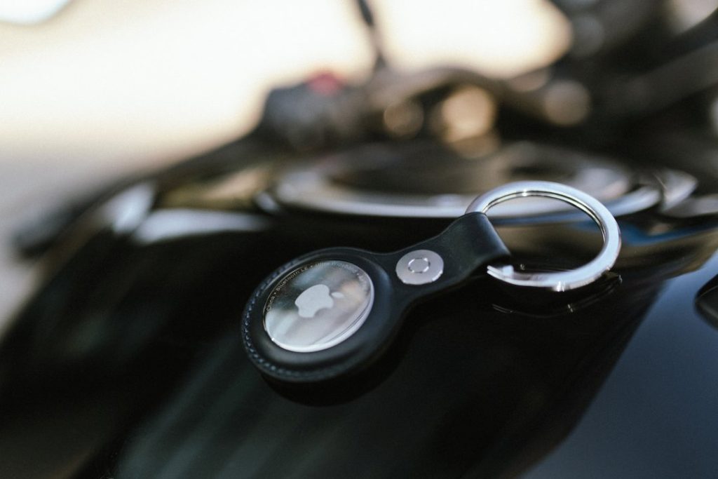 Airtag Apple na moto